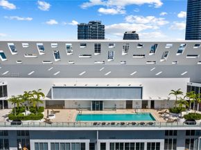 1300 Brickell Bay Dr 2901, Miami FL 33131