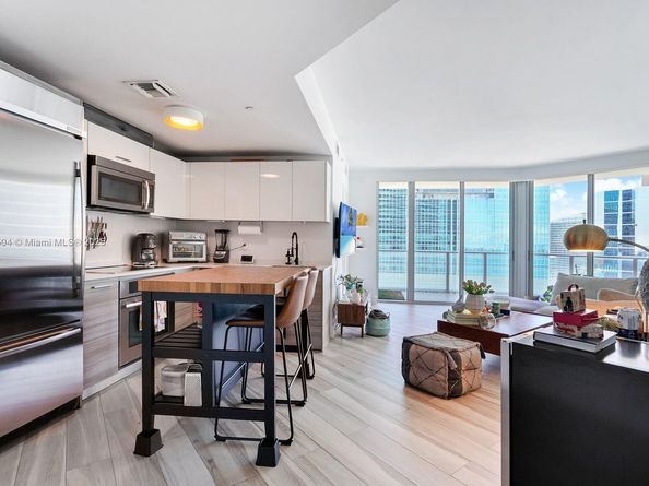 1300 Brickell Bay Dr 2901, Miami FL 33131