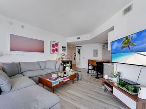 1300 Brickell Bay Dr 2901, Miami FL 33131