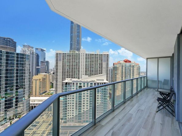1300 Brickell Bay Dr 2901, Miami FL 33131