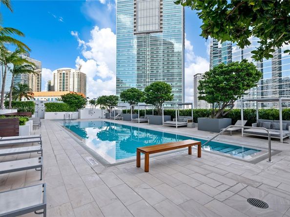 1300 Brickell Bay Dr 2901, Miami FL 33131