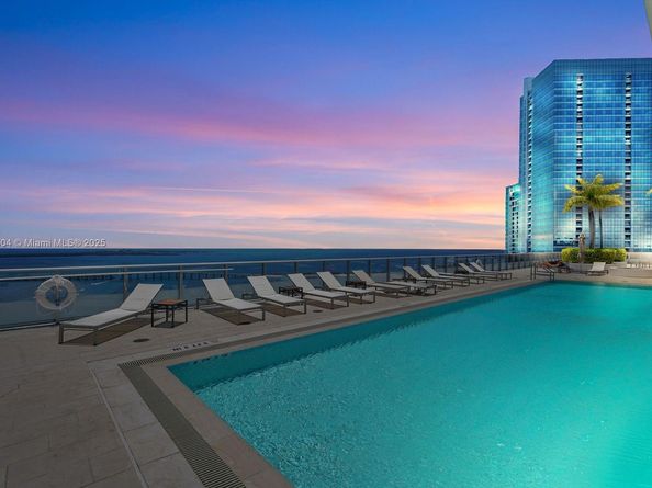 1300 Brickell Bay Dr 2901, Miami FL 33131
