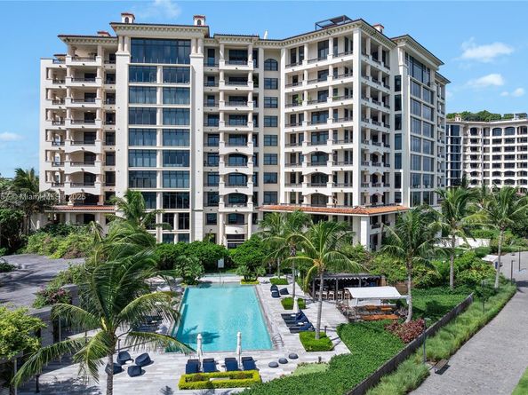 7023 Fisher Island Dr 7023, Miami Beach FL 33109