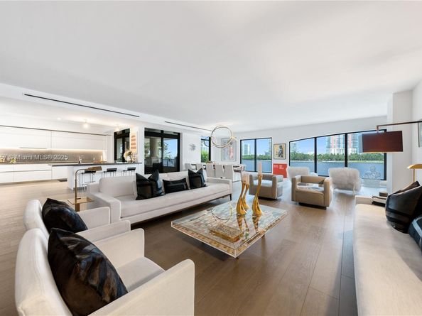 7023 Fisher Island Dr 7023, Miami Beach FL 33109