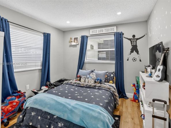 2256 Simms St, Hollywood FL 33020