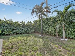 2256 Simms St, Hollywood FL 33020