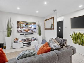 2256 Simms St, Hollywood FL 33020