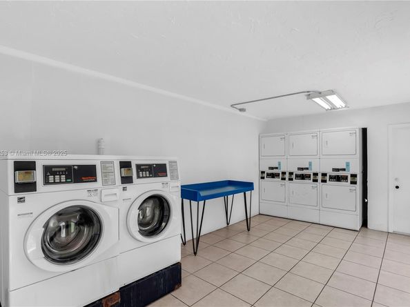 7204 Fairway Dr I25, Miami Lakes FL 33014