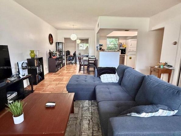 14901 SW 4th St 5A, Pembroke Pines FL 33027