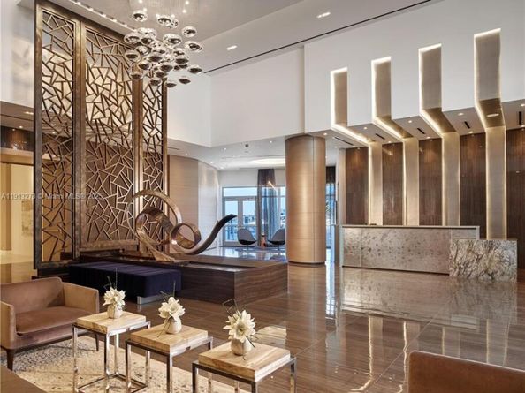 17301 Biscayne Blvd 811, North Miami Beach FL 33160