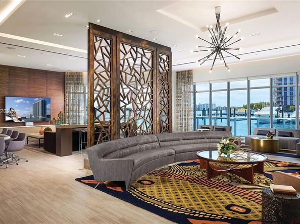 17301 Biscayne Blvd 811, North Miami Beach FL 33160