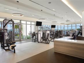 17301 Biscayne Blvd 811, North Miami Beach FL 33160