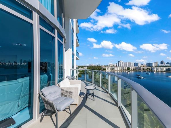 17301 Biscayne Blvd 811, North Miami Beach FL 33160