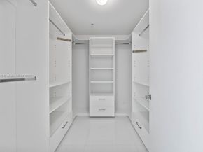 17301 Biscayne Blvd 811, North Miami Beach FL 33160