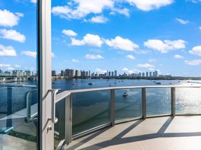 17301 Biscayne Blvd 811, North Miami Beach FL 33160