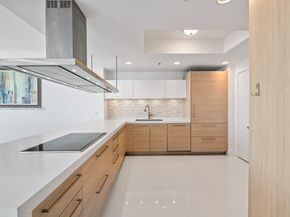 17301 Biscayne Blvd 811, North Miami Beach FL 33160