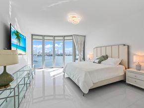 17301 Biscayne Blvd 811, North Miami Beach FL 33160