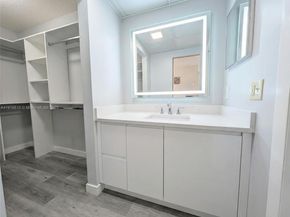 3081 NW 47th Ter 202, Lauderdale Lakes FL 33313