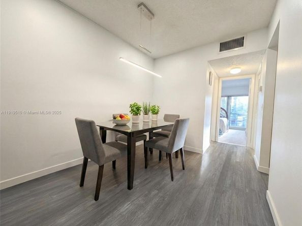 3081 NW 47th Ter 202, Lauderdale Lakes FL 33313