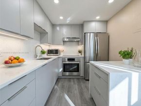 3081 NW 47th Ter 202, Lauderdale Lakes FL 33313