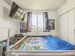 2651 NE 212th Ter 305, Miami FL 33180