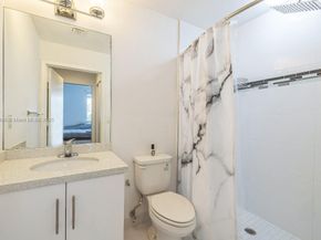 2651 NE 212th Ter 305, Miami FL 33180