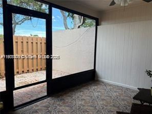 2050 SW 24th Circle, Boynton Beach FL 33426