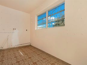 5271 NW 1st St, Miami FL 33126