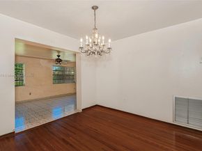 5271 NW 1st St, Miami FL 33126