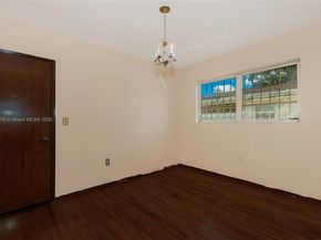 5271 NW 1st St, Miami FL 33126