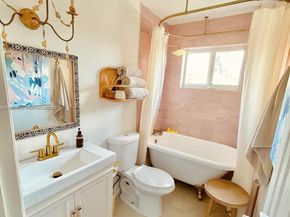 207 SW 12th Ave, Dania Beach FL 33004
