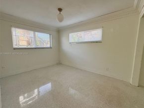 207 SW 12th Ave, Dania Beach FL 33004
