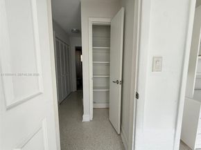 207 SW 12th Ave, Dania Beach FL 33004