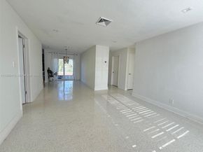 207 SW 12th Ave, Dania Beach FL 33004