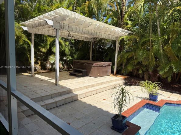 2115 Country Club Prado, Coral Gables FL 33134