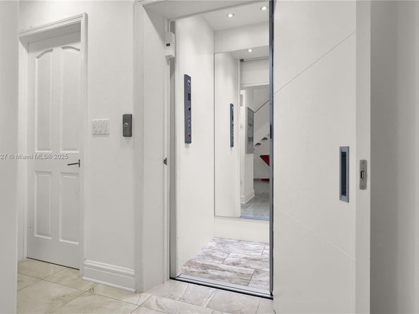 2115 Country Club Prado, Coral Gables FL 33134