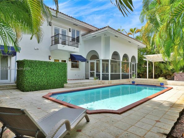 2115 Country Club Prado, Coral Gables FL 33134