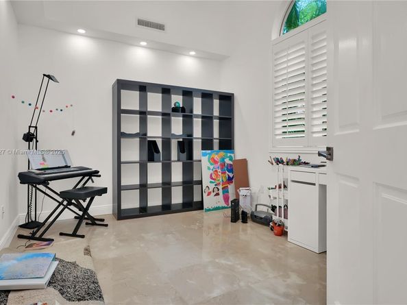 2115 Country Club Prado, Coral Gables FL 33134