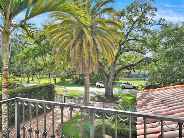 2115 Country Club Prado, Coral Gables FL 33134