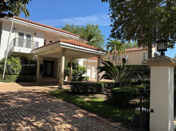 2115 Country Club Prado, Coral Gables FL 33134
