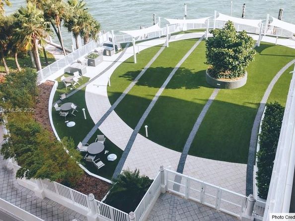 200 SE 15th Rd 4E, Miami FL 33129