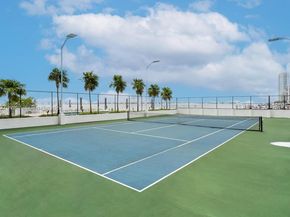 200 SE 15th Rd 4E, Miami FL 33129