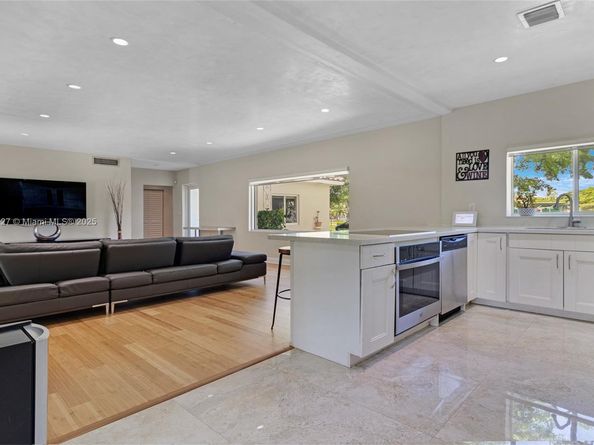 535 SW 39th Ave, Miami FL 33134