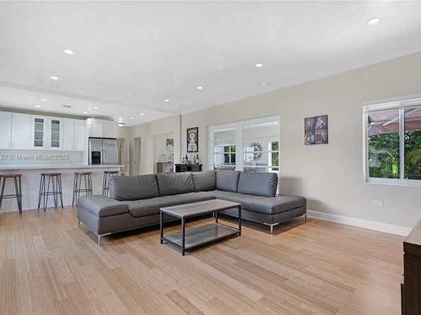535 SW 39th Ave, Miami FL 33134