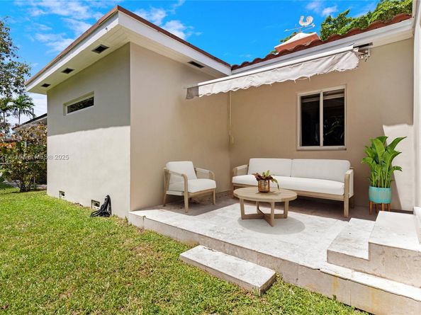 535 SW 39th Ave, Miami FL 33134