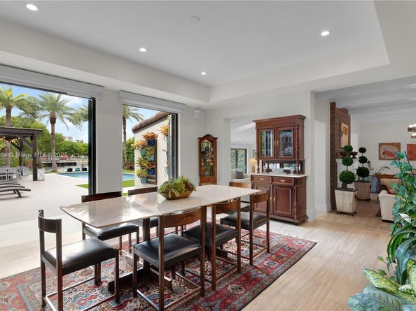 4475 N Meridian Ave, Miami Beach FL 33140