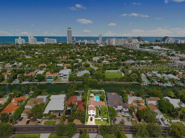 4475 N Meridian Ave, Miami Beach FL 33140