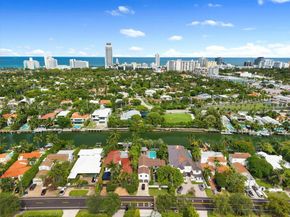 4475 N Meridian Ave, Miami Beach FL 33140