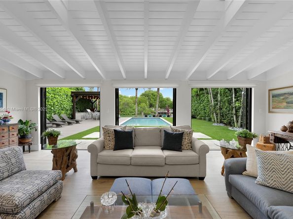 4475 N Meridian Ave, Miami Beach FL 33140