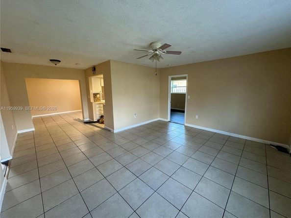 7930 NW 21st Ct, Sunrise FL 33322